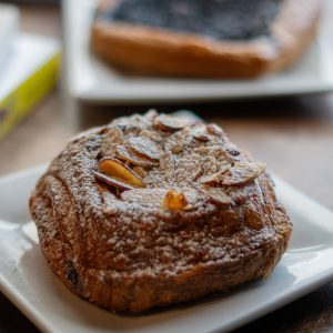 Chocolatine aux amandes