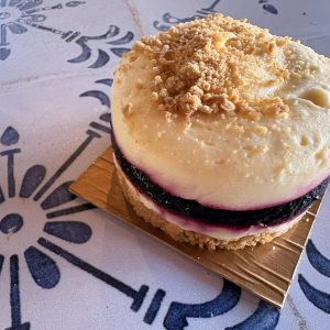 Gâteau au fromage et camerises